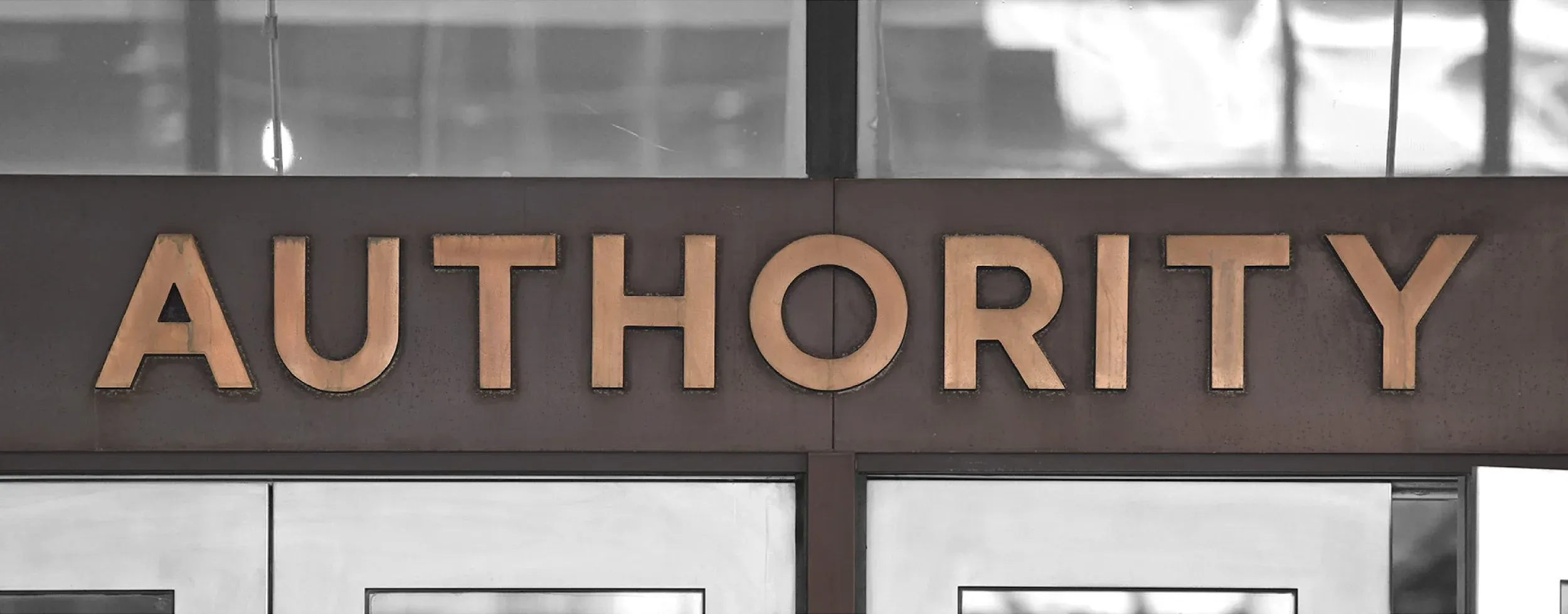7_port_authority_sign_9f19f7bcd4.jpg